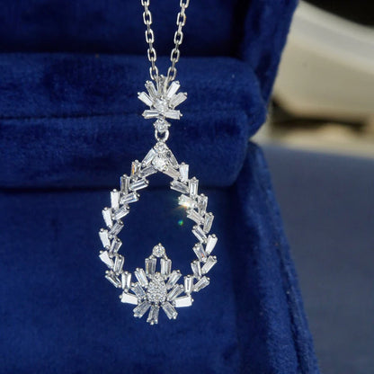 Luxury 0.85 CT Natural Diamond Pendant Necklace 18K Gold